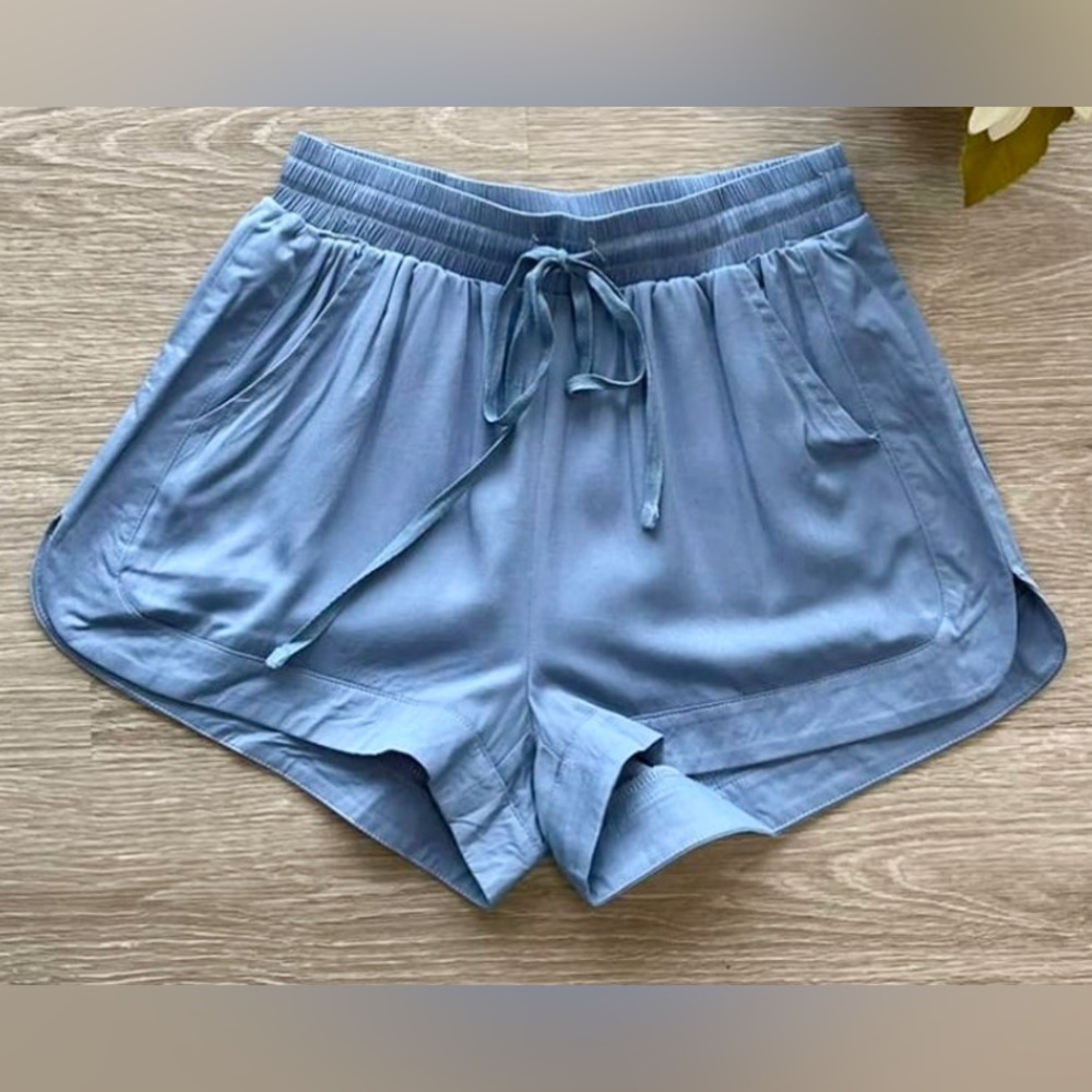 COPY - Light Blue Short with pockets drawstring waistband. Brand Heyson